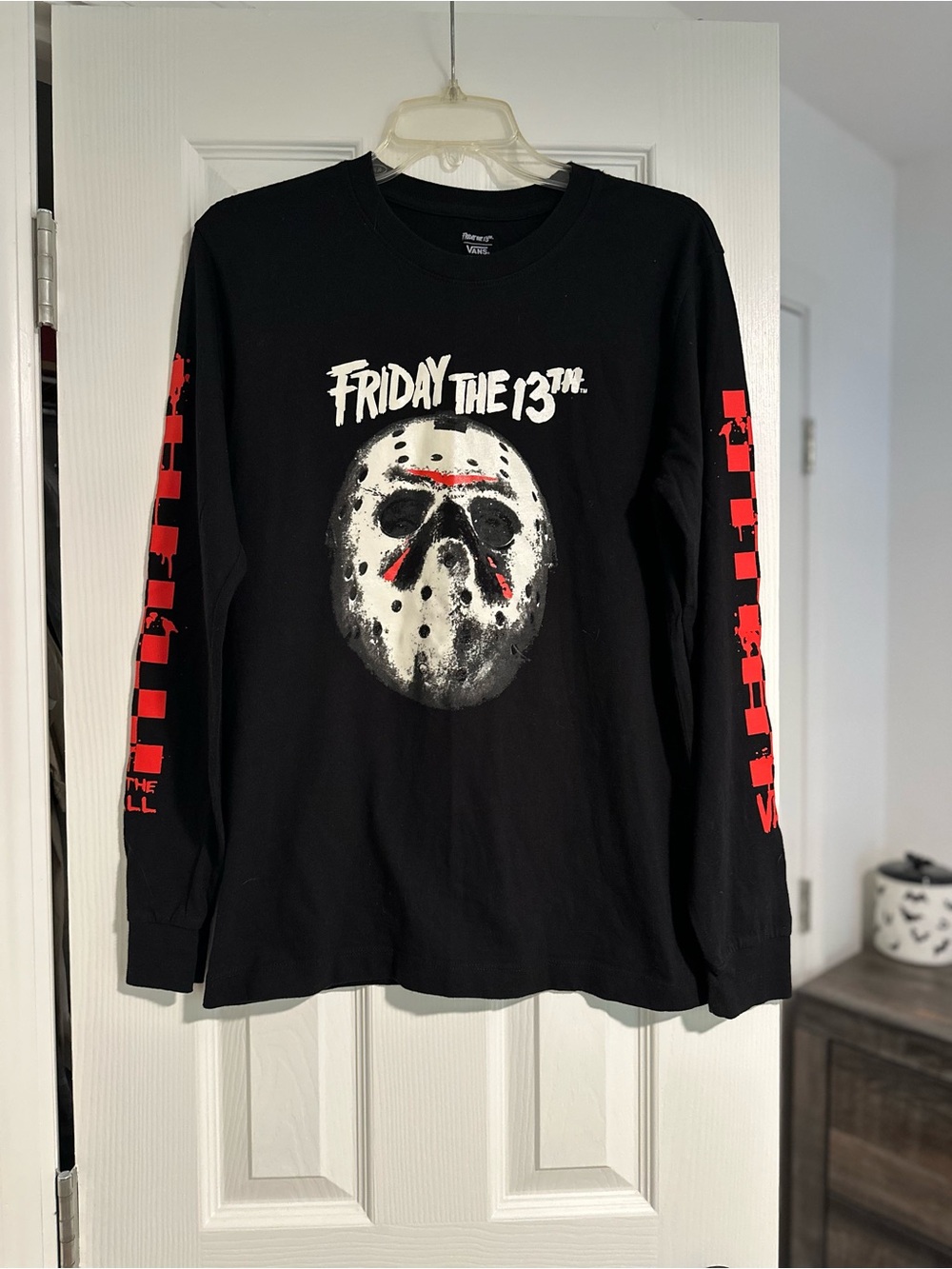 Vans limited Friday the 13th top- unisex!